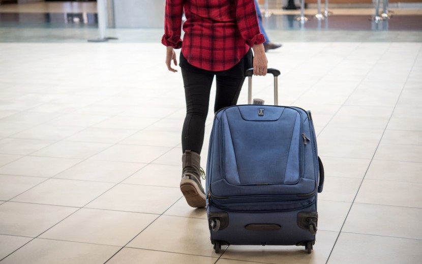 travelpro maxlite 4 25"