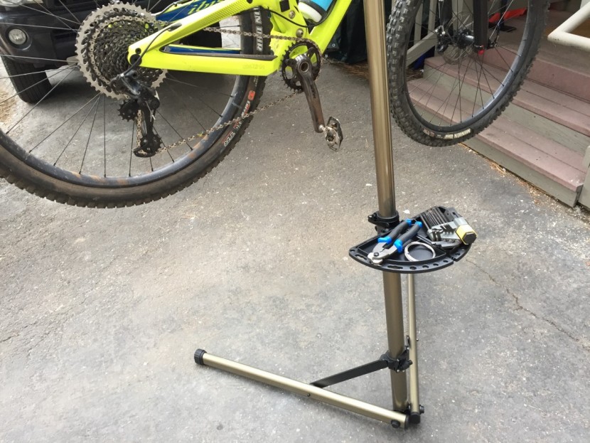bike hand yc-100bh - we wish every work stand came with a tool tray. this is a great...