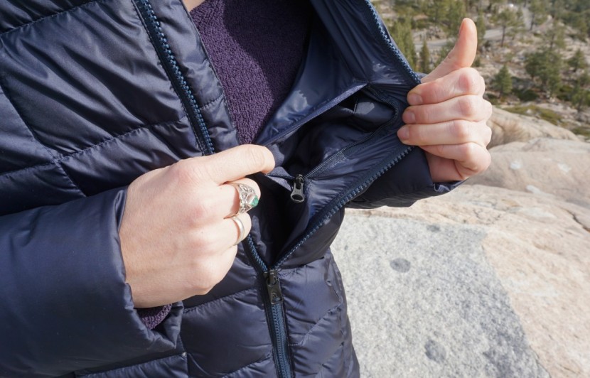 the north face metropolis parka ii - this jacket doesn't have many features, but there is an interior...