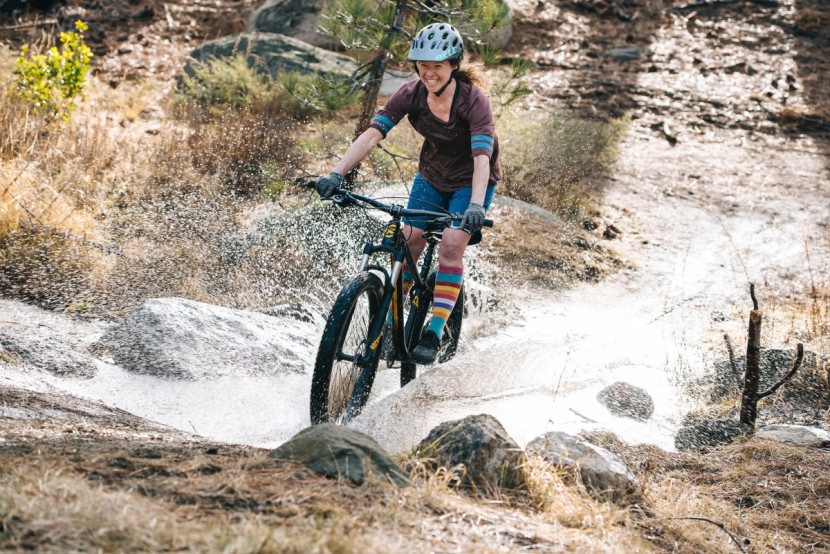 kona big honzo - with no suspension linkages to worry about, riders can have a blast...