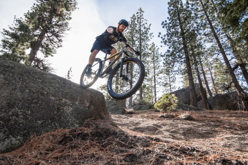 devinci kobain deore 2018 - the kobain is reasonably capable, but it prefers life on the ground.