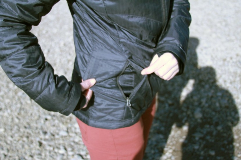 columbia mighty light hooded plush - the pockets are huge, plush, and super comfortable.