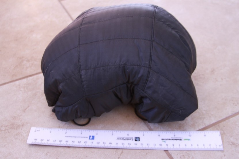 columbia mighty light hooded plush - this jacket does not have its own stow-away system and easily rolls...