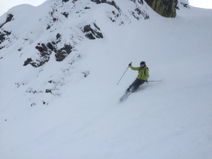 mountain hardwear cloudseeker - combining lightweight 20d stretch fabric with a dry.q.elite...