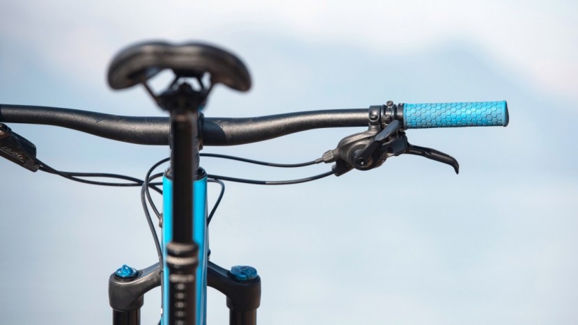 trail mountain bike - shifters control the drivetrain.
