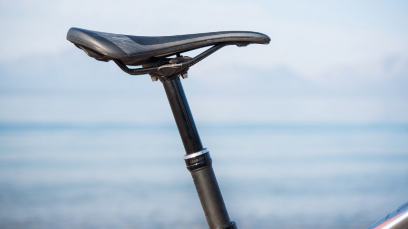 trail mountain bike - a dropper post retreats into the seat tube with the touch of the...