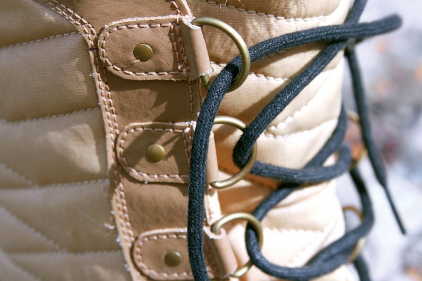 sorel tofino ii - the laces require one simple pull to tighten up.