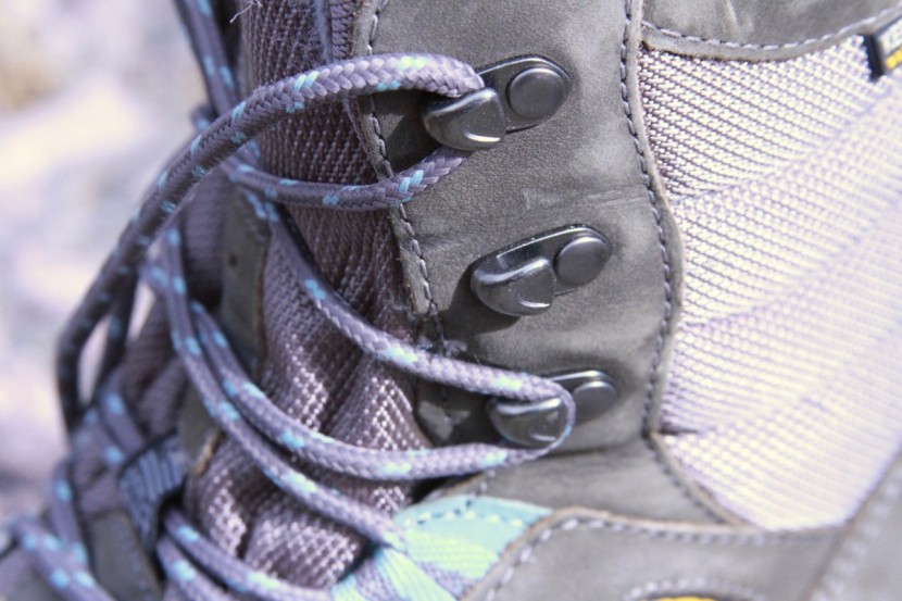 keen durand polar for women - this boot requires a little to lace up and down.
