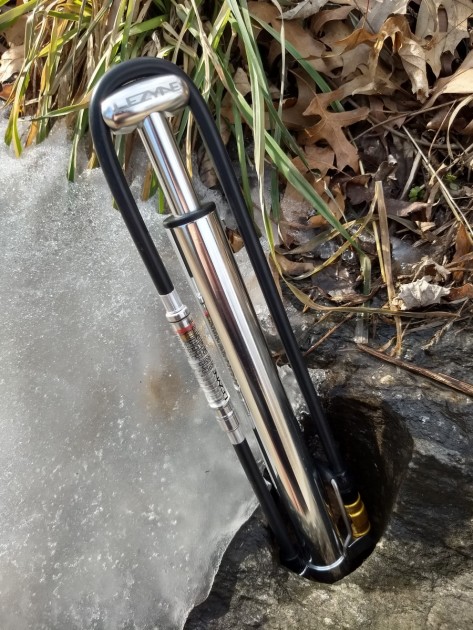 lezyne micro floor drive hv - the tiny lezyne micro floor drive definitely wins the floor pump...