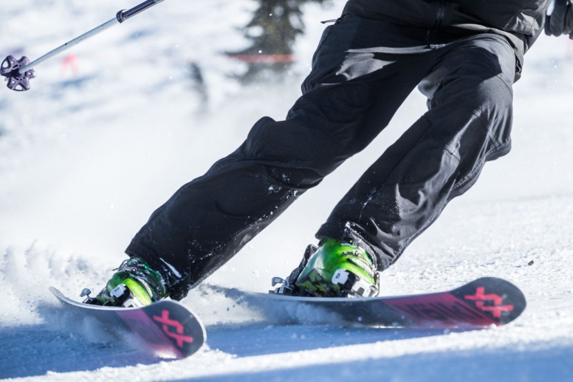 volkl mantra - digging those edges in...show off those bases!