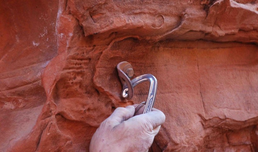 mad rock ultralight quickdraw - the exposed notch and the shape of the carabiner made this one more...