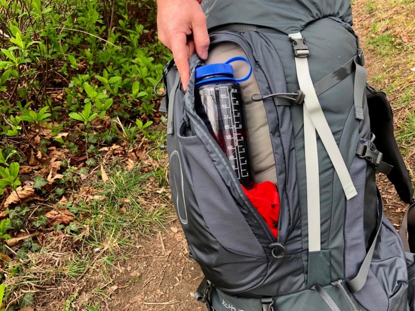 osprey xenith 105 - one of all of our testers favorite design-features of this pack are...