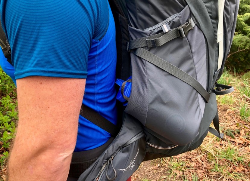 osprey xenith 105 - like many other models from osprey, the side water bottle pockets...