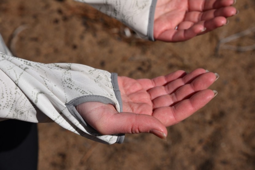 patagonia sunshade hoody for women - reinforced seams around the thumb holes help add durability.