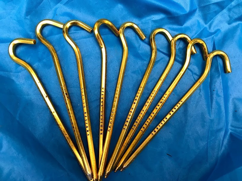 sierra designs summer moon - nine sturdy hexagonal stakes included.