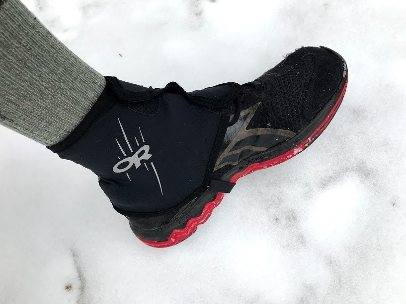 gaiters - these gaiters fit beautifully. they are snug both around the...