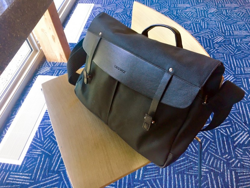 timbuk2 proof - overall, the proof is a very well made, elegant, business casual...