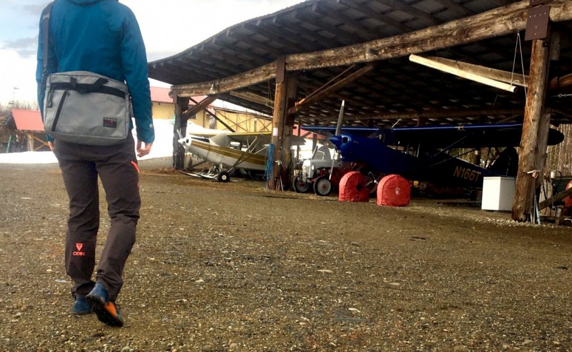 tom bihn daylight briefcase - checking out the small planes in the hangar near talkeetna, alaska.