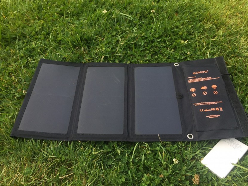 sokoo 22w 5v - the sokoo is both slightly larger and slightly heavier than the...