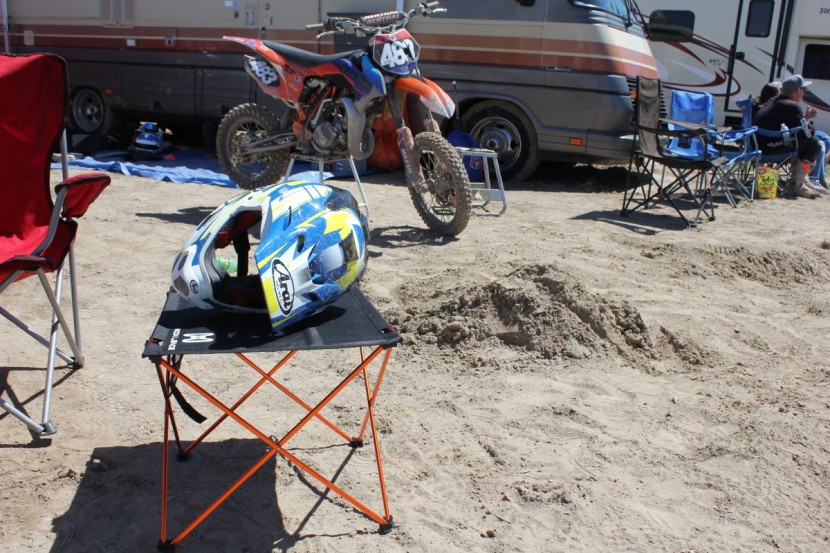 moon lence ultralight table - the moon lence offers basic durability. as long as we stuck to...