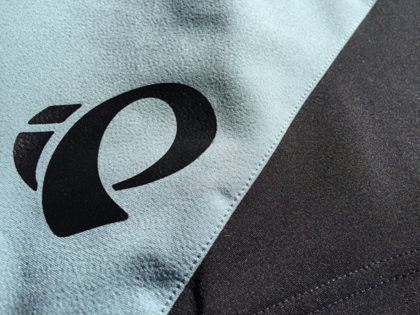 pearl izumi elevate - the 4-way stretch ripstop fabric is tough and durable, and the...