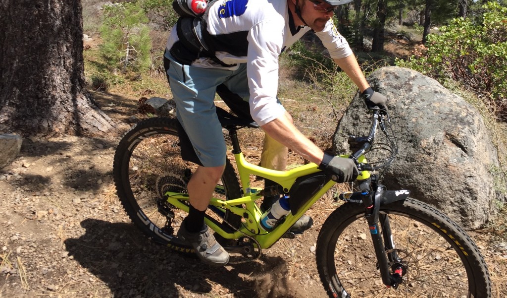 pearl izumi elevate - the long inseam of the elevate shorts never really rises above the...