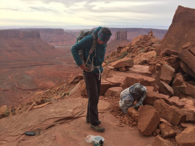 osprey lumina 45 - the waist belt, though lacking padding, is wide and made of mesh...