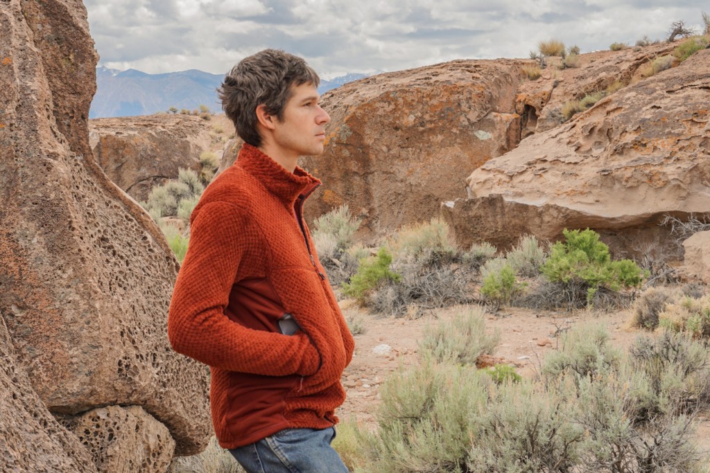 rei co-op flowcore - handwarmer pockets, thumb loops, and a relaxed fit make this jacket...