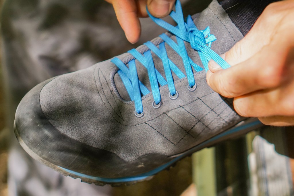 evolv zender - we wished the laces went further down towards the toe of the shoe...