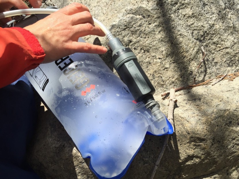 aquamira frontier max - the frontier snaps in with any quick connect system. the mouthpiece...