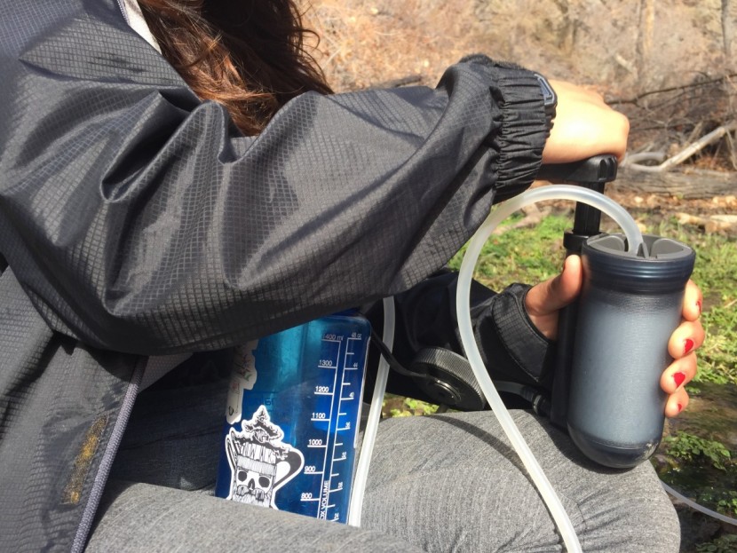 katadyn hiker pro - the katadyn hiker pro's handle can be awkward to hold because the...