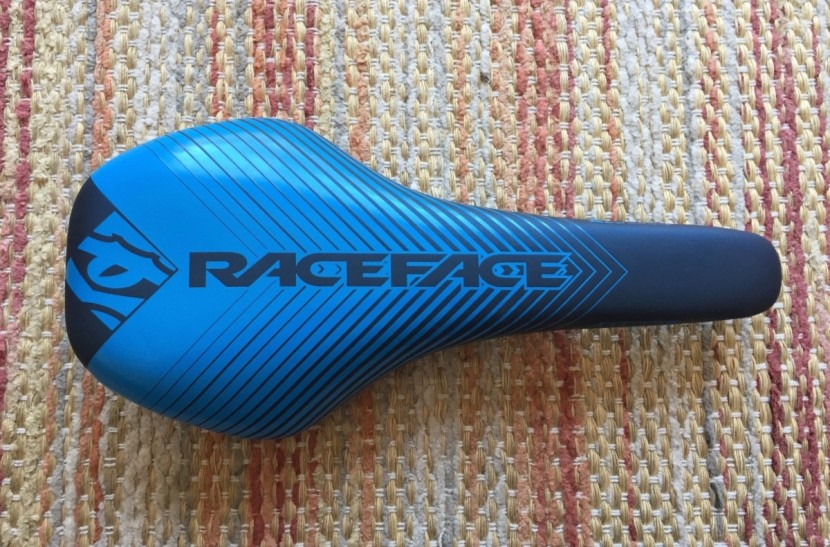 race face aeffect - top view of the aeffect shows the long nose and tapered tail.