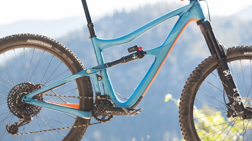ibis ripmo gx 2018 - this bike boasts a clean and minimalist look.