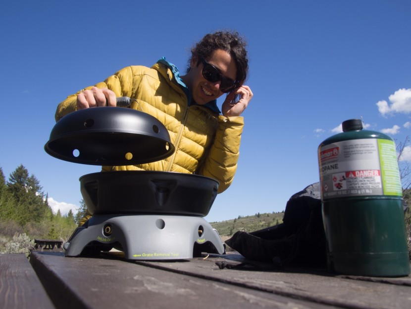 eureka gonzo - the tight-fitting lid seals out the wind. all that grill surface...