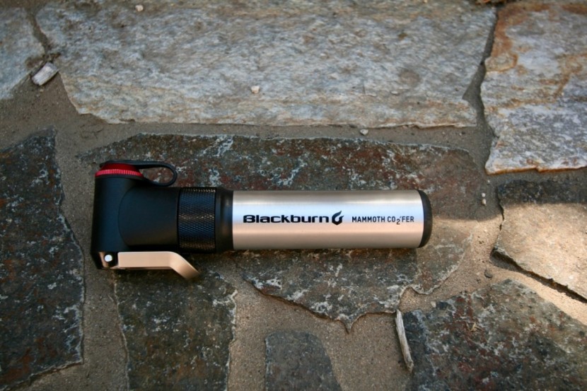 blackburn mammoth co2'fer mini - if you don't like making decisions, this mini-pump/cartridge combo...