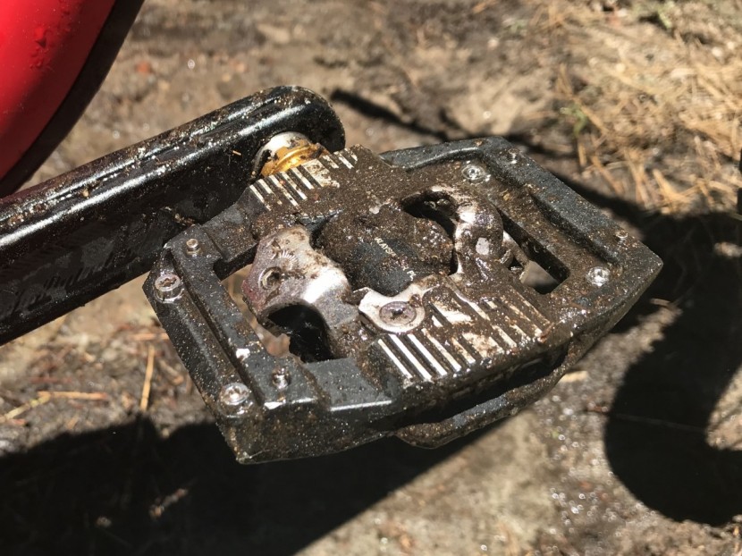 shimano saint spd m820 - tremendously stable and reassuring