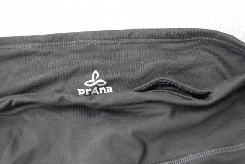 prana pillar capri - there is a thin elastic at the waistband, but it didn't seem to help...