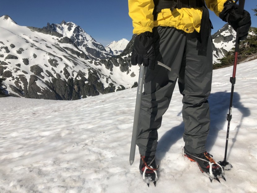 black diamond raven - the raven, along with the rest of black diamond's ice axes, was the...