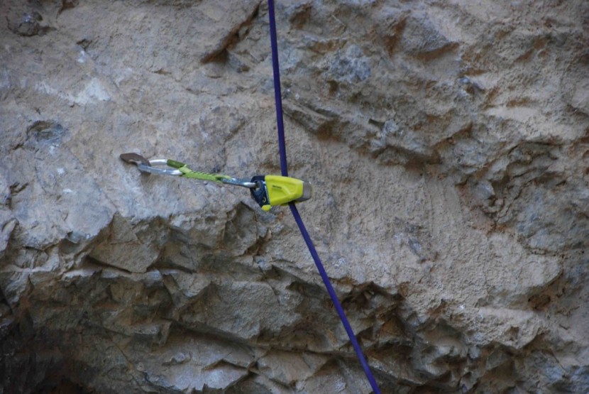 edelrid ohm - when a climber falls, the upward pull of the rope pulls the ohm out...