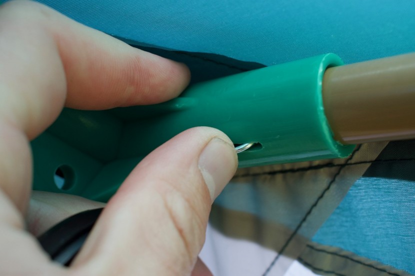 narrow push-tabs are difficult and sometimes painful to use.