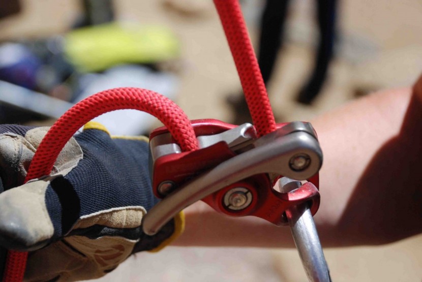 mad rock lifeguard - the camming mechanism on the lifeguard in action. in most...