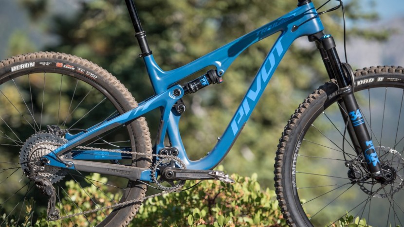 pivot trail 429 race xt