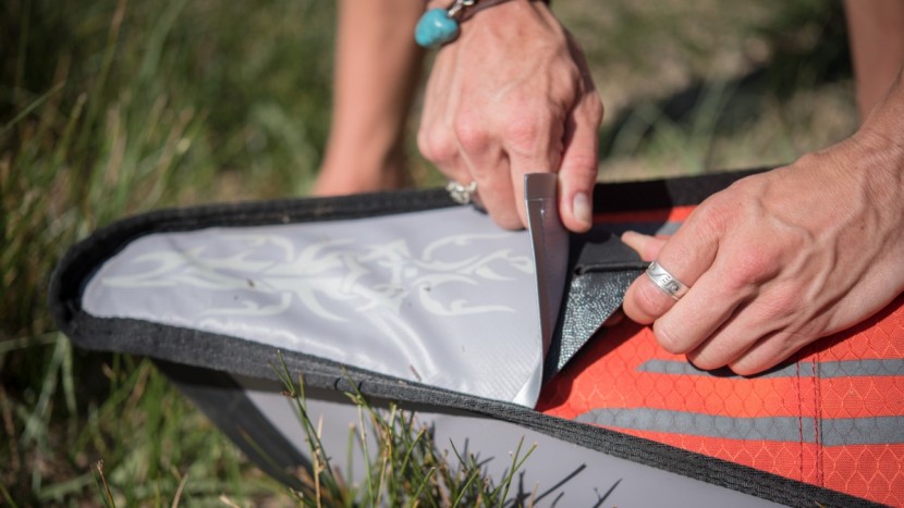 advanced elements advancedframe - removable plastic inserts on the bow and stern add rigidity and...