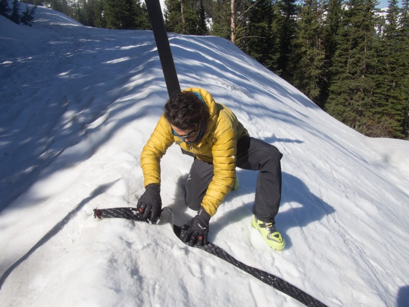 kohla vacuum base zero - here a skin tester and avalanche instructor tests the field...