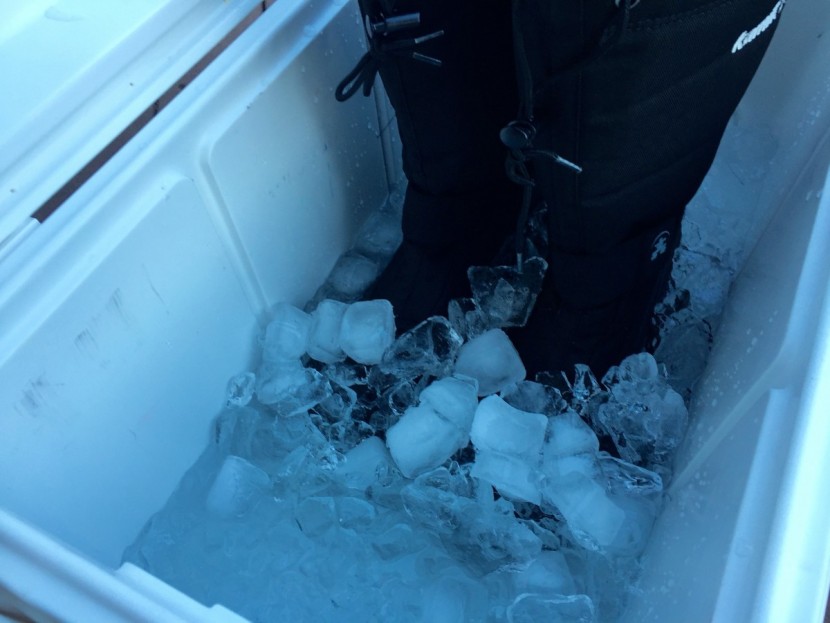 kamik greenbay 4 - testing the warmth of the greenbay 4 in our ice bath. they are...