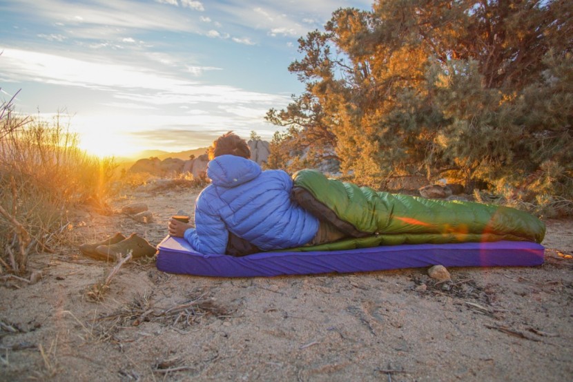 sea to summit comfort deluxe si - it's easy to get up with the sun after a good night's sleep, which...