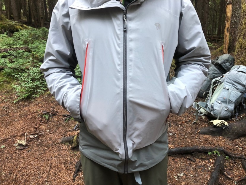 mountain hardwear quasar lite ii - we love the slightly elevated handwarmer pockets, which we were able...