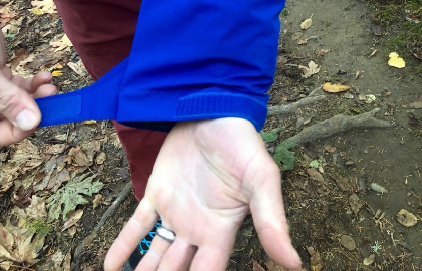 patagonia cloud ridge - this model's cuffs were comfortable, didn't tend to snag or get...