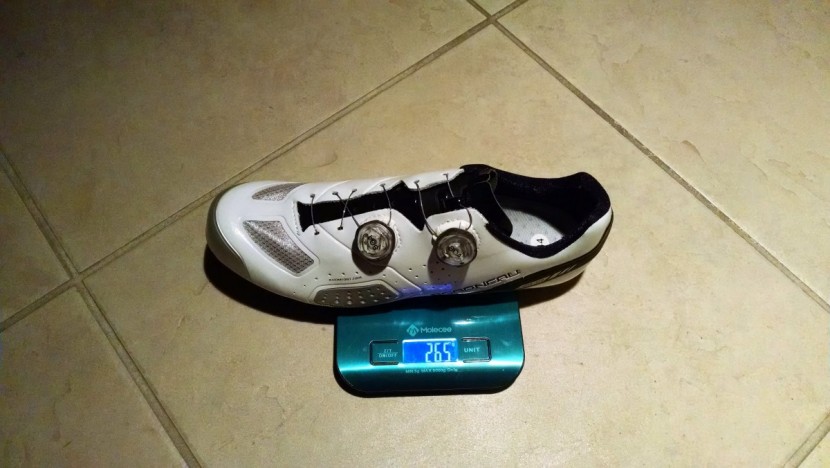 louis garneau course air lite ii - a pair of men's 44 come in at just 18.7 ounces, or 265 grams.