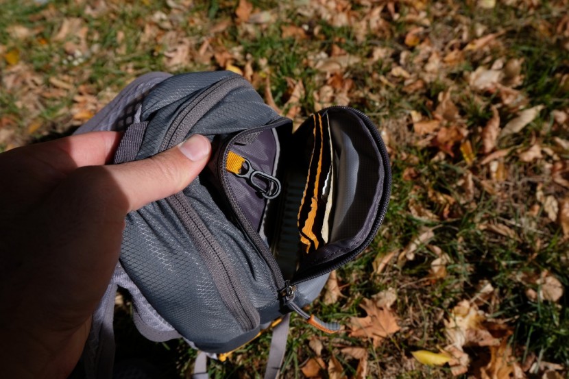 nathan hpl #020 - one handy feature is the key clip inside the back pocket.